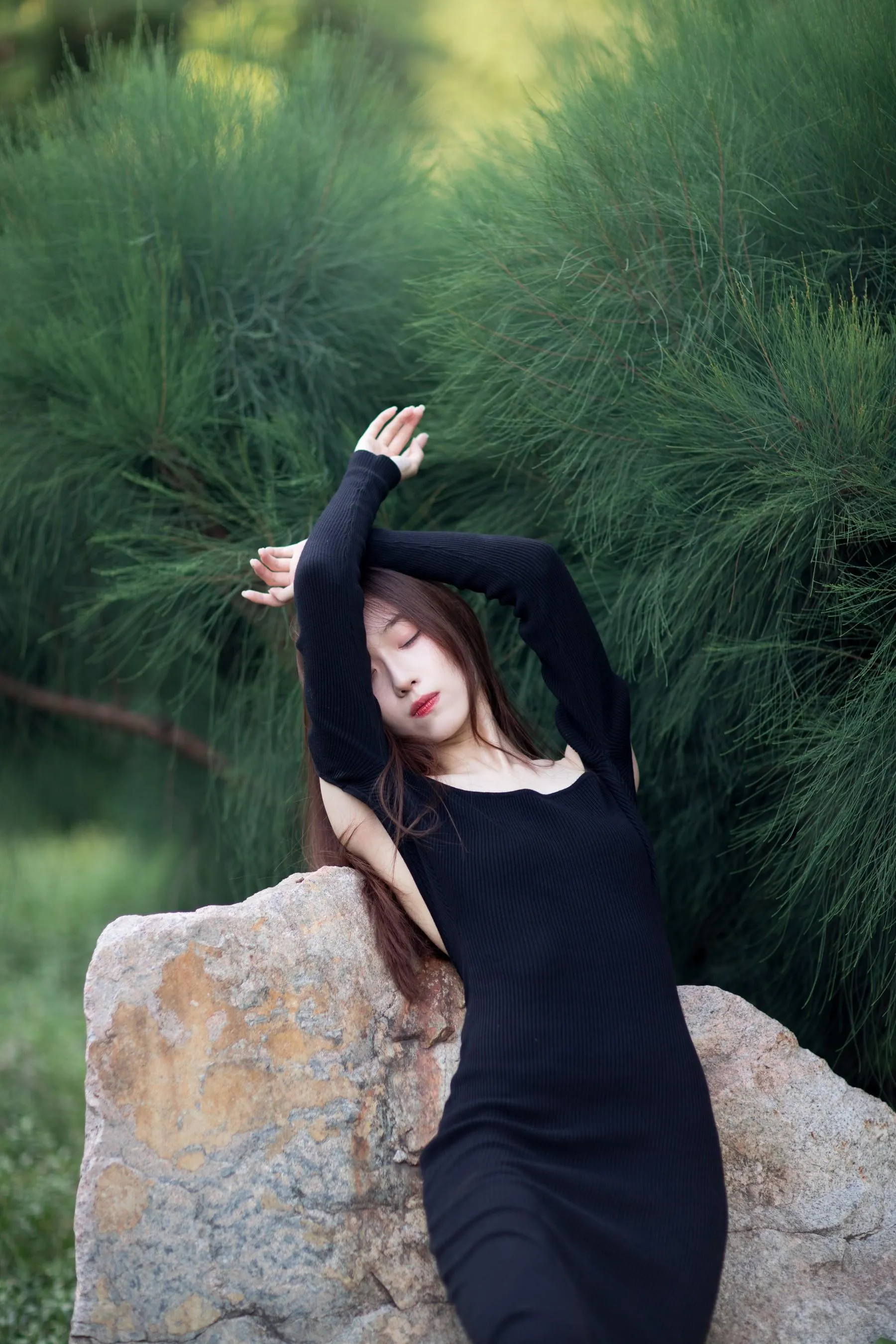 [YITUYU艺图语]2021.11.08 白月光 KK [24P]插图2